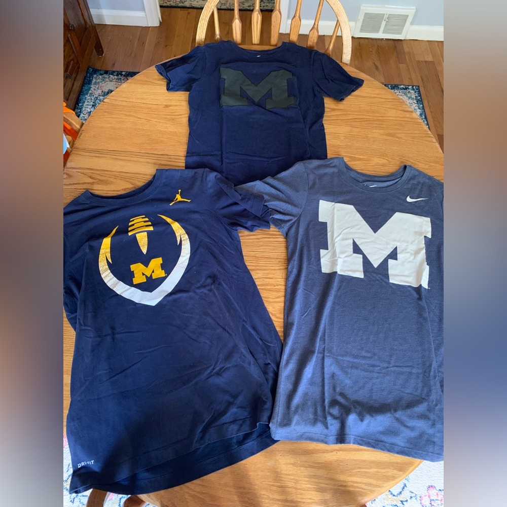 Men’s University of Michigan Nike T-Shirts size Small (set of 3)